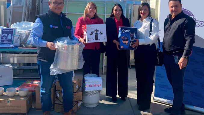 Garantiza DIF Estatal desayunos calientes para más de 900 estudiantes de Guazapares y Santa Bárbara