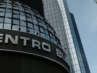 Bolsa Mexicana de Valores cae 1.2% en su apertura arrastrada por los aranceles de Trump