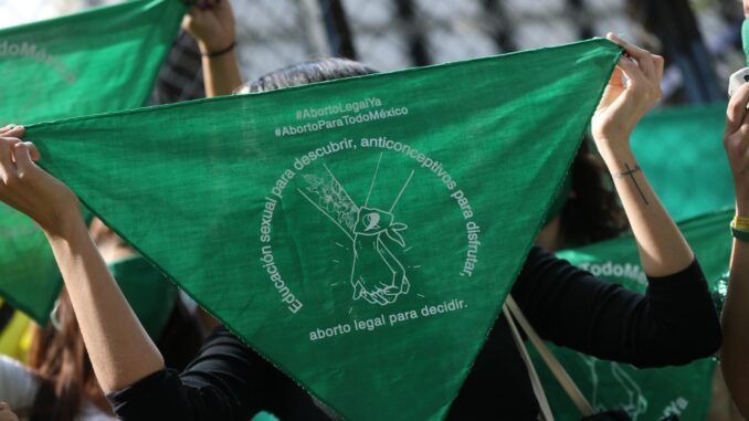 Personal de salud en México urge este 8M abordar el aborto como un derecho y no un delito
