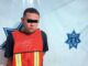 Golpea a hombre con un bat; lo detienen