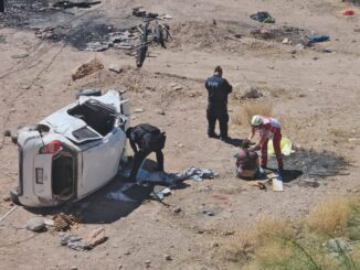 Conductora cae a barranco en la carretera Chihuahua-Aldama