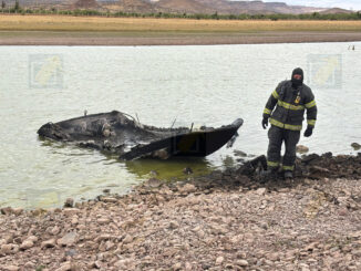 Se incendia lancha en la presa Chihuahua; hombre sufre graves quemaduras