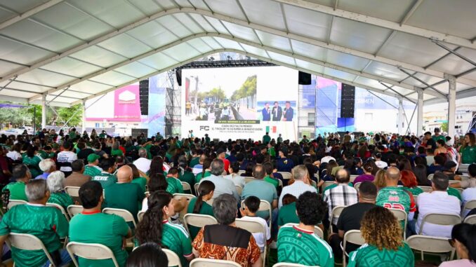 Se reúnen familias chihuahuenses en la Plaza del Ángel para vivir la Fiesta Mundialista 2026