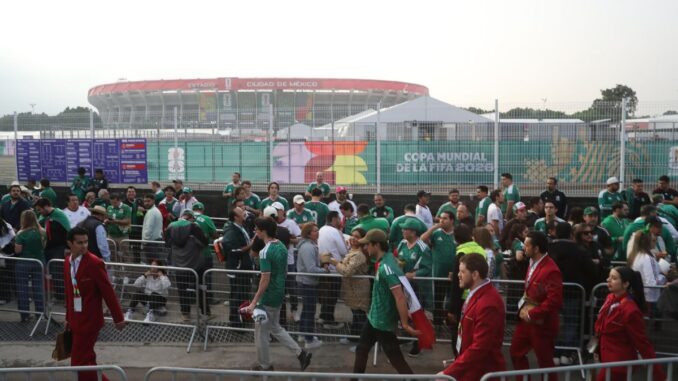 El Mundial 2026 va pese a marcha de la CNTE, afirma Segob