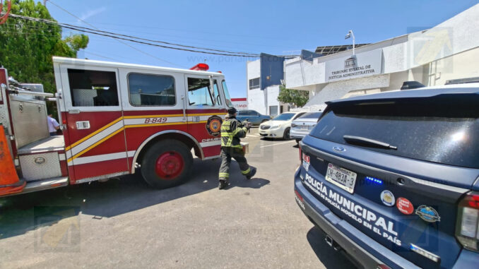 Conato de incendio en el Tribunal Estatal de Justicia Administrativa; evacúan a más de 100