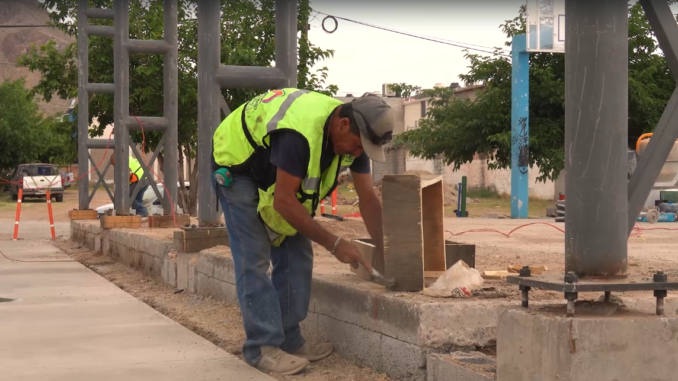 Arranca Municipio construcción de domo en cancha de la colonia Mármol II