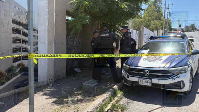 Hallan a hombre sin vida en Politécnico Nacional y Lago de Bustillos; posible sobredosis