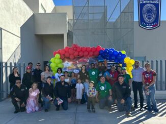 Festeja FGE Noroeste a niños y niñas del personal en el edificio de la dependencia
