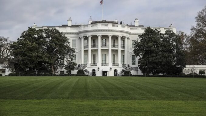 Tiroteo cerca de la Casa Blanca deja dos heridos, incluido un menor de edad