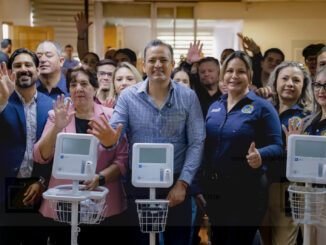 Marco Bonilla entrega monitores pediátricos para área de pediatría del IMSS