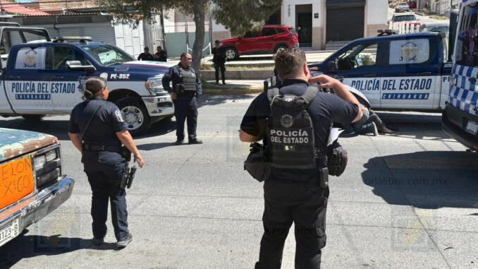 Patrulla de la Policía Estatal atropella a adulta mayor en paso peatonal